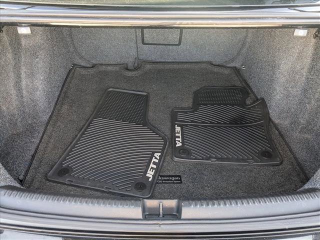 Used 2018 Volkswagen Jetta SE FWD image 6