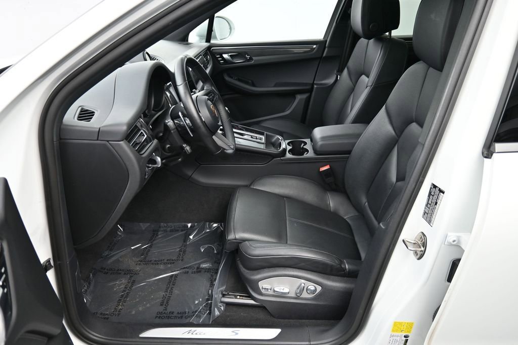 Certified 2023 Porsche Macan S AWD/4WD image 10