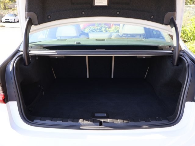 Used 2023 BMW 330e xDrive w/ M Sport Package AWD/4WD image 7