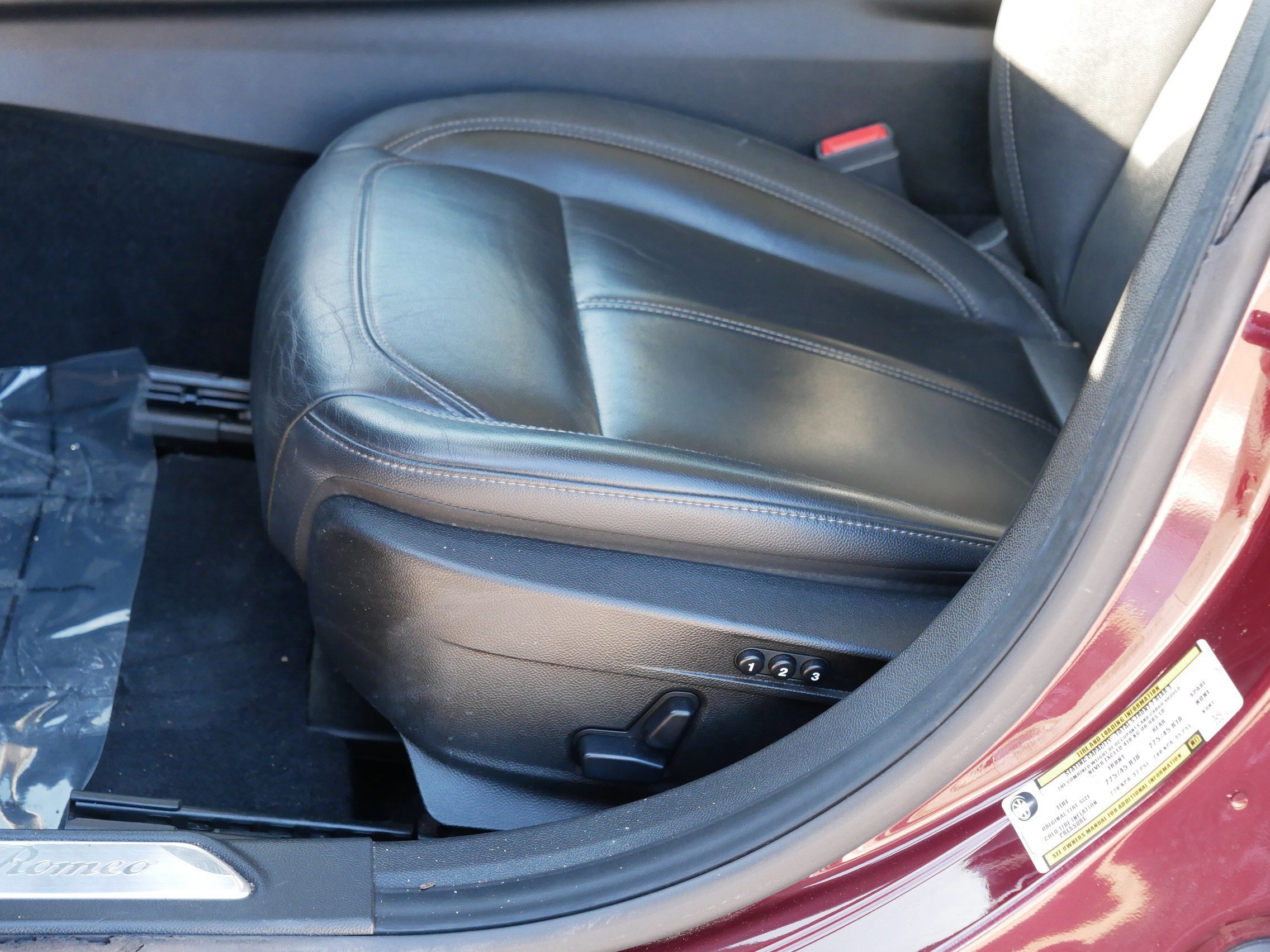 Used 2018 Alfa Romeo Giulia AWD image 13