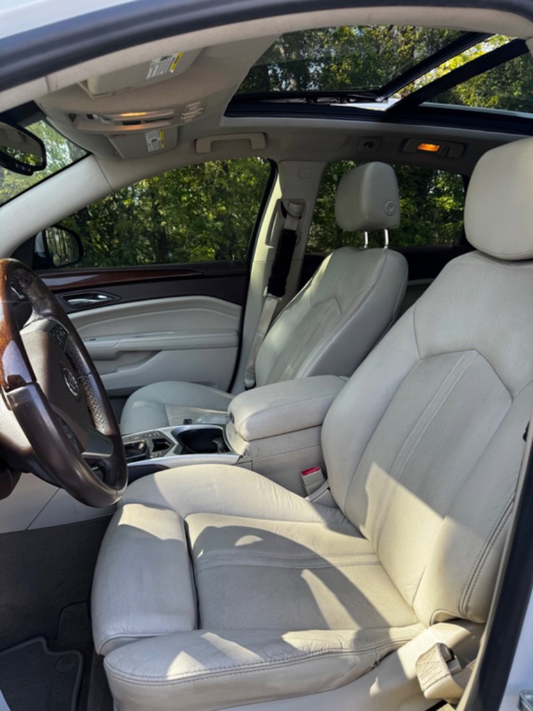 Used 2011 Cadillac SRX Premium image 8