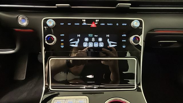Used 2025 Genesis GV80 2.5T Standard AWD/4WD image 22
