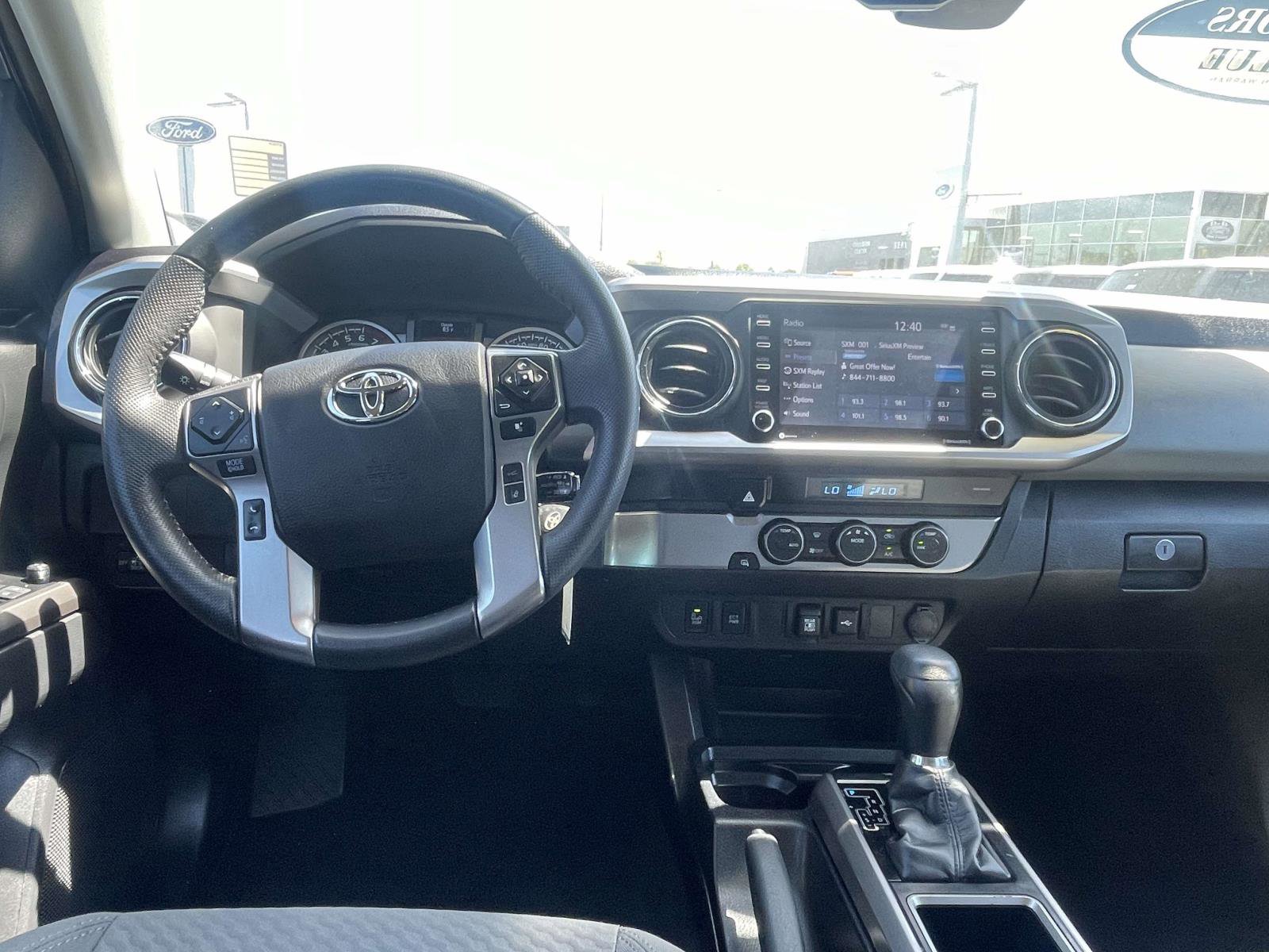 Used 2022 Toyota Tacoma SR5 w/ Technology Package RWD image 11