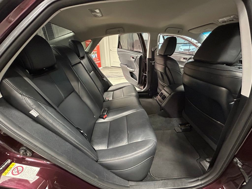 Used 2018 Toyota Avalon XLE image 43
