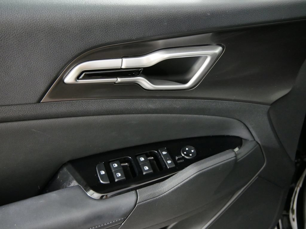 Used 2025 Kia Sportage EX AWD/4WD image 25