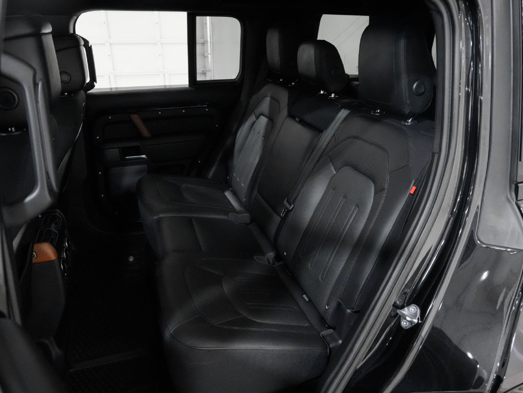 Used 2020 Land Rover Defender 110 X AWD/4WD image 29