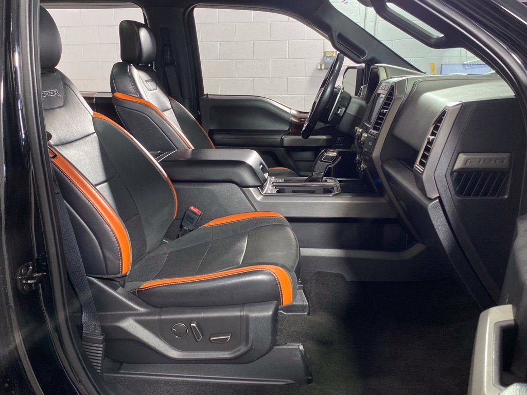 Used 2018 Ford F150 Raptor w/ Equipment Group 802A Luxury AWD/4WD image 32