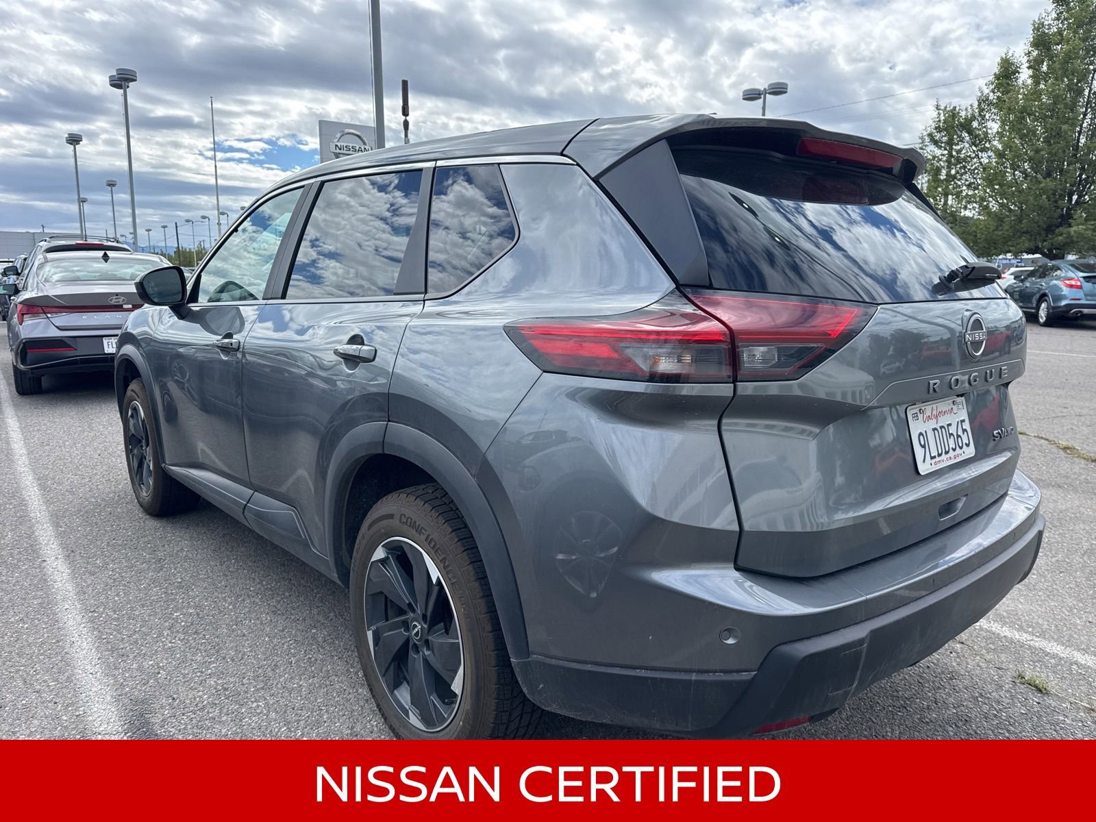 Certified 2024 Nissan Rogue SV AWD/4WD image 12