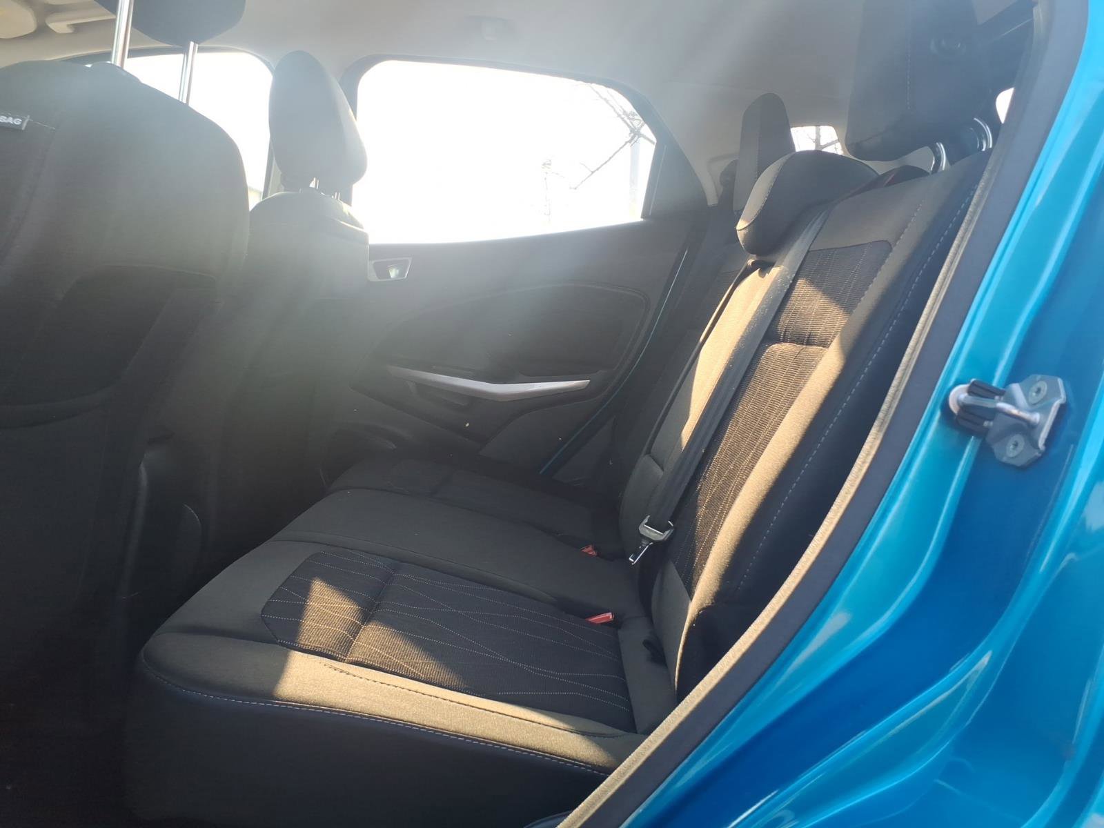Used 2019 Ford EcoSport SE image 9