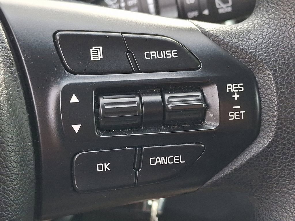 Used 2017 Kia Sorento LX image 23