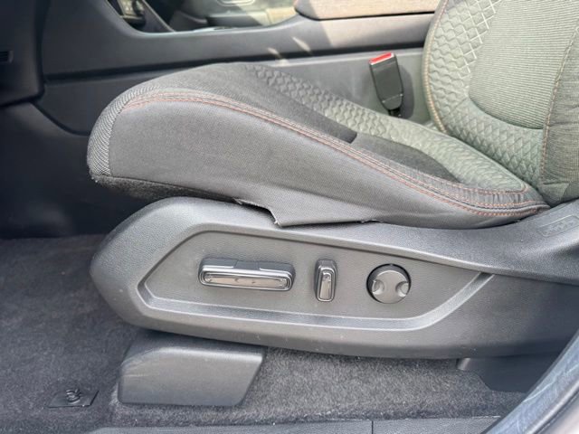 Used 2025 Honda Pilot Sport image 18