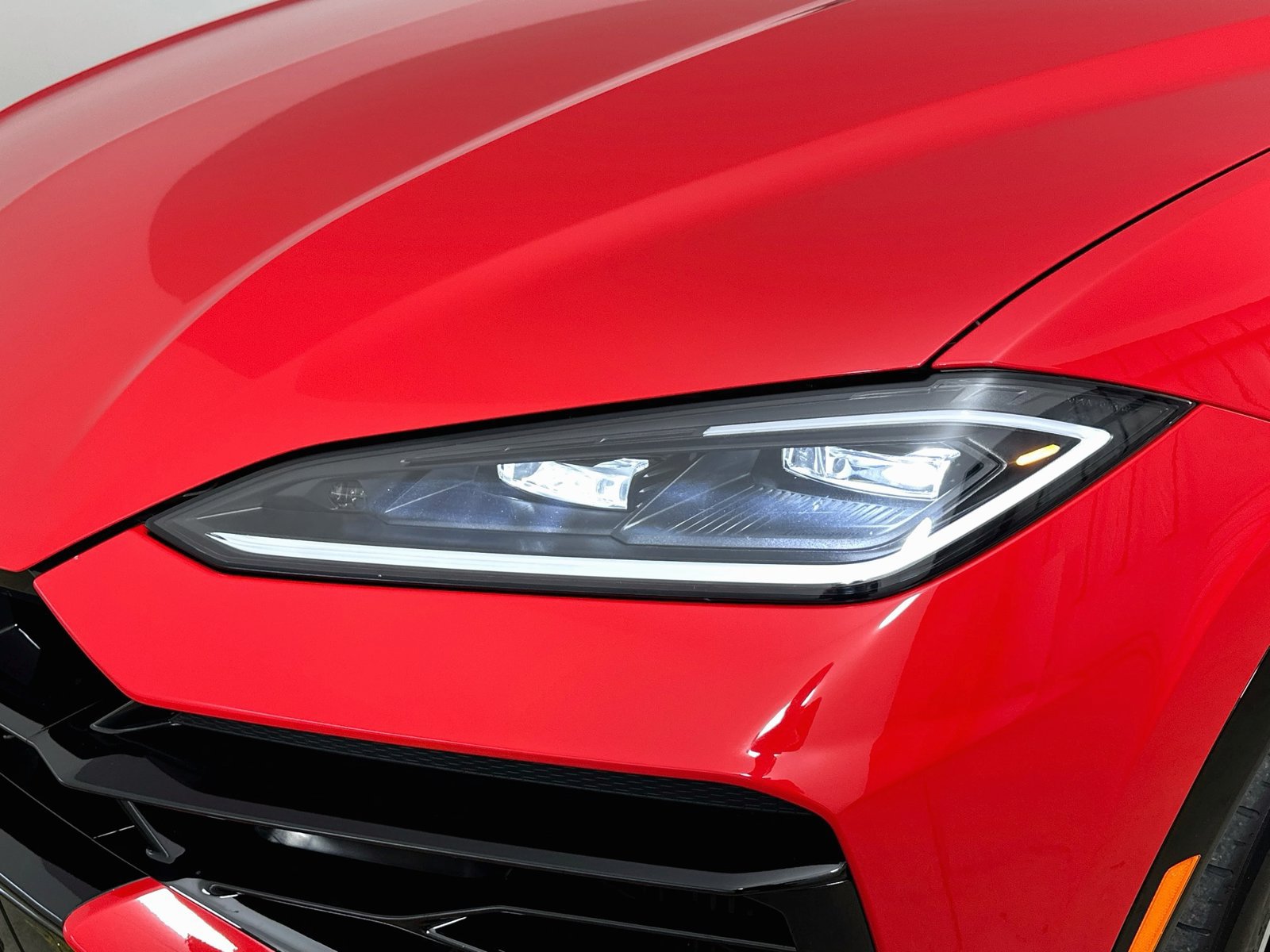 Used 2025 Lamborghini Urus S AWD/4WD image 55