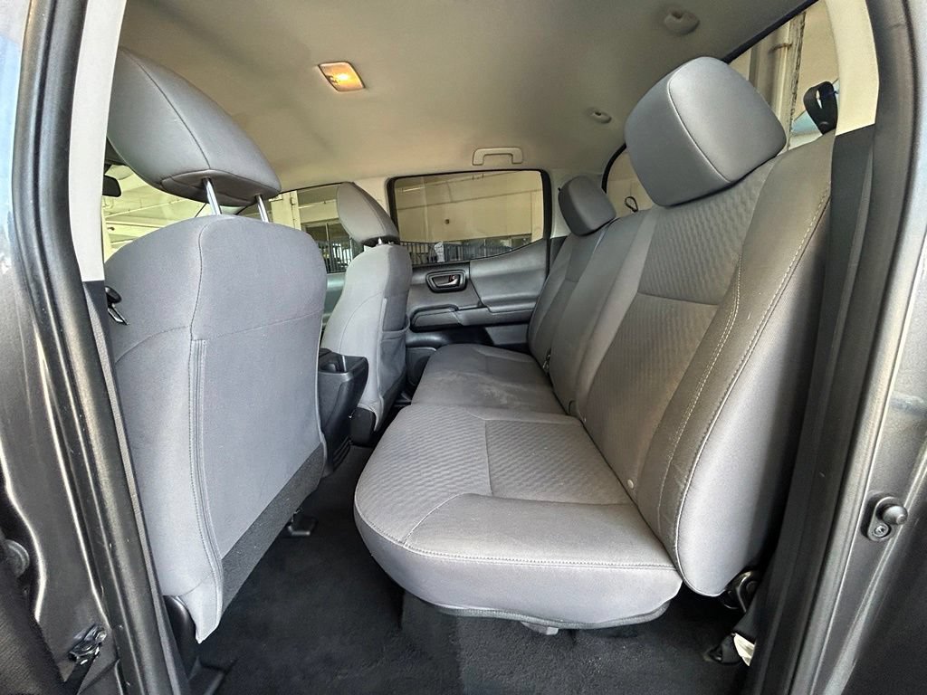 Used 2020 Toyota Tacoma SR w/ SR Convenience Package RWD image 31
