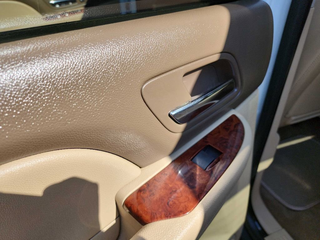 Used 2014 Chevrolet Silverado 3500 LTZ w/ LTZ Plus Package AWD/4WD image 33