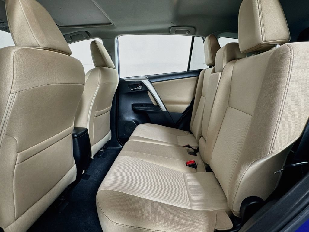 Used 2014 Toyota RAV4 XLE FWD image 11