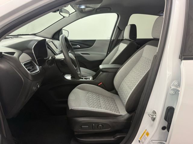 Used 2023 Chevrolet Equinox LS w/ LS Convenience Package image 27