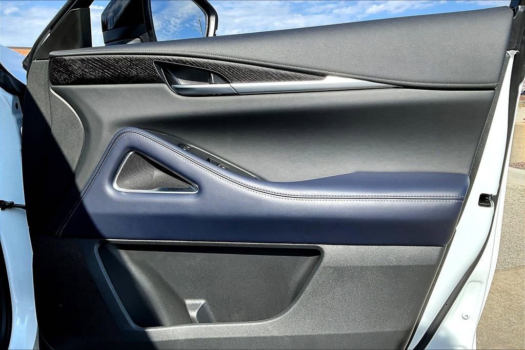 Certified 2026 INFINITI QX60 Sport w/ Dark Cargo Package image 24