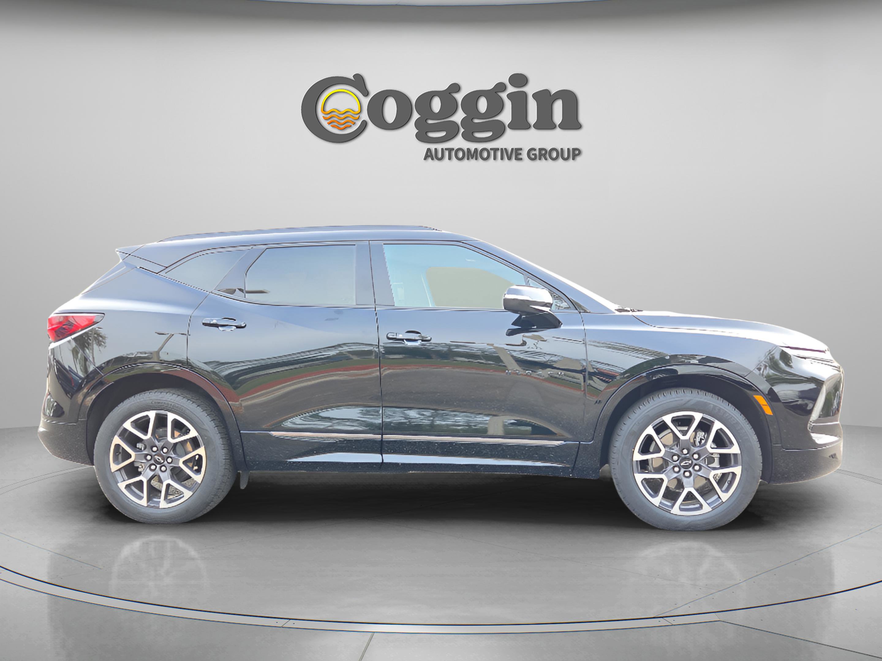 Used 2023 Chevrolet Blazer RS w/ Driver Confidence II Package image 6