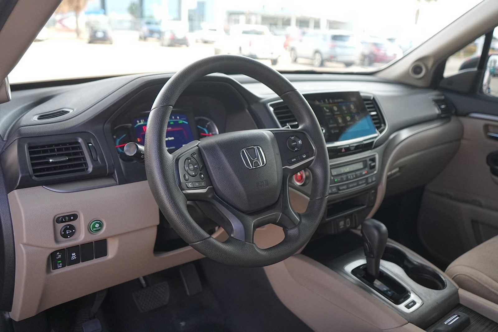 Used 2020 Honda Pilot EX image 2