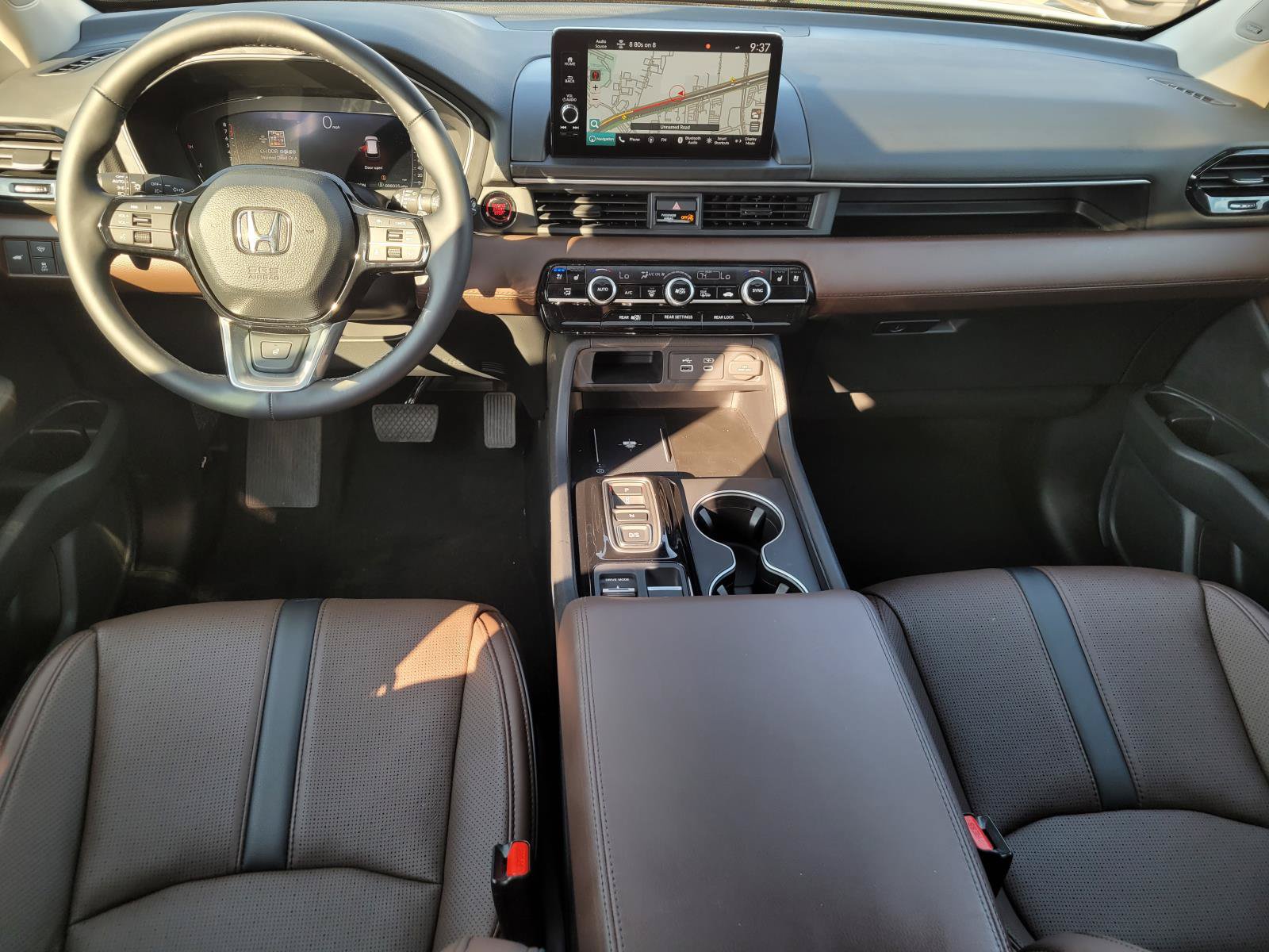 Used 2025 Honda Pilot Elite image 5