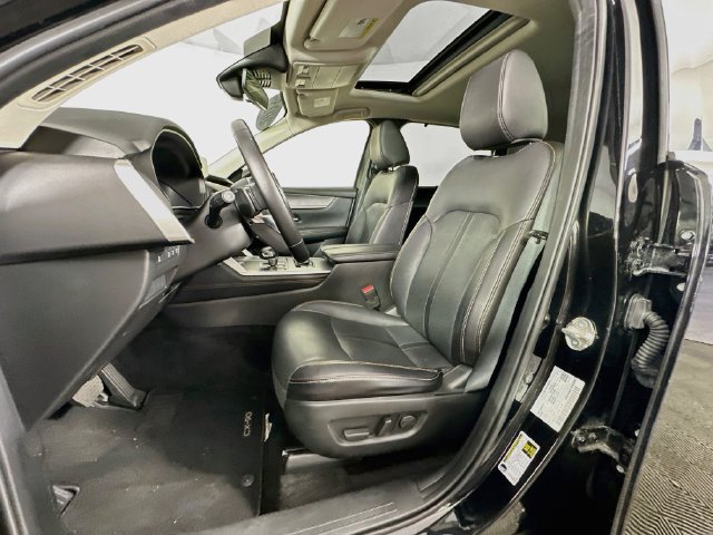 Used 2025 MAZDA CX-90 3.3 Turbo w/ Preferred Package AWD/4WD image 19