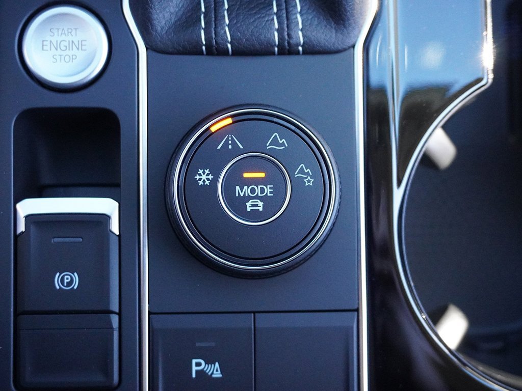 Used 2023 Volkswagen Atlas SE image 52