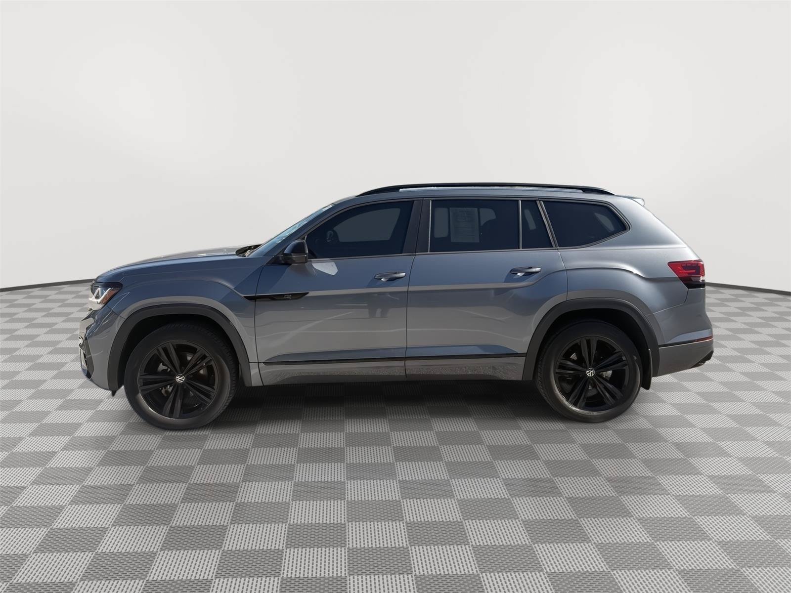 Certified 2022 Volkswagen Atlas SEL R-Line AWD/4WD image 22