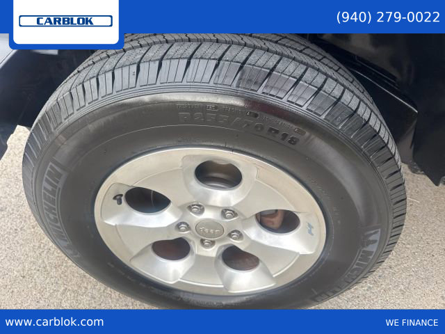 Used 2013 Jeep Wrangler Unlimited Sahara w/ Connectivity Group image 22