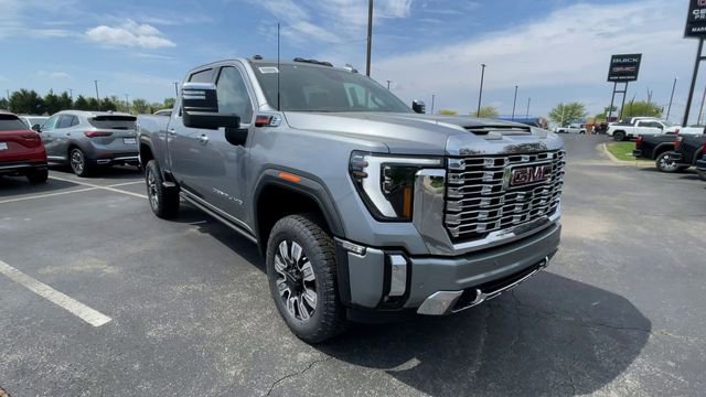 New 2026 GMC Sierra 2500 Denali w/ Denali Reserve Package image 4