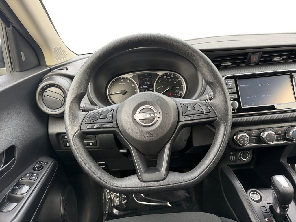 Used 2024 Nissan Kicks S image 12