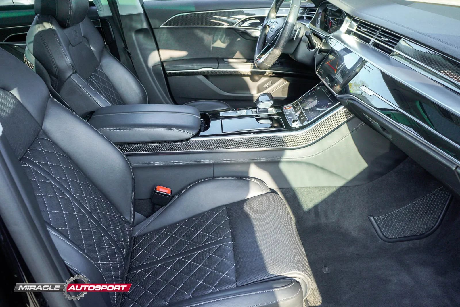 Used 2022 Audi S8 w/ S8 Executive Package AWD/4WD image 30