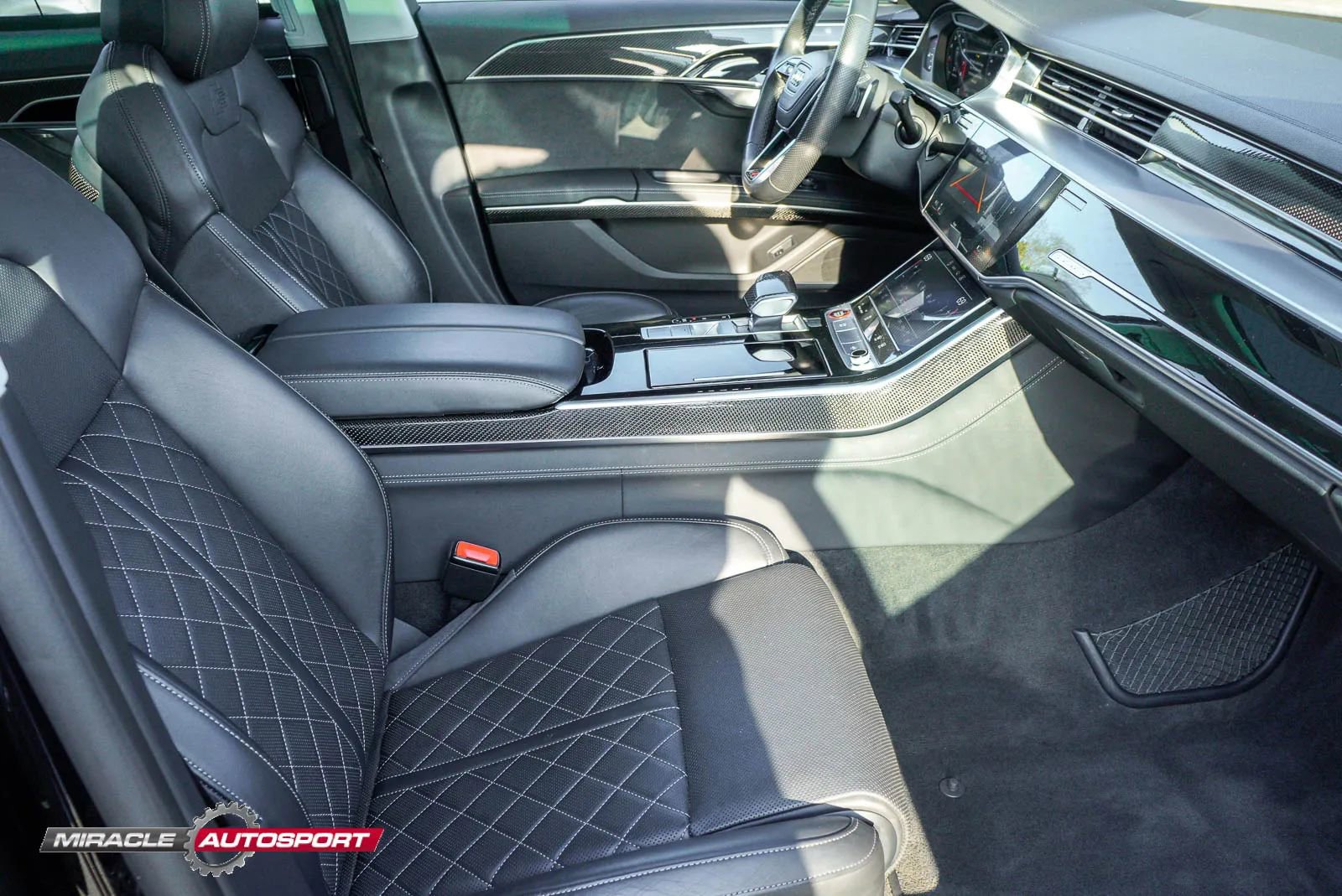 Used 2022 Audi S8 w/ S8 Executive Package AWD/4WD image 30