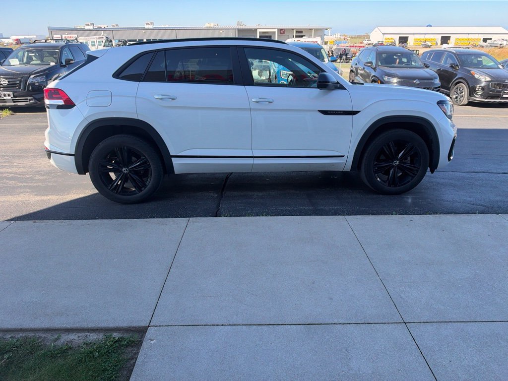 Used 2023 Volkswagen Atlas Cross Sport SEL R-Line