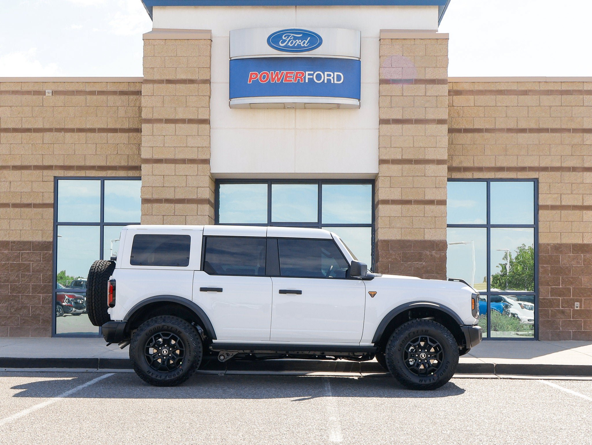 New 2026 Ford Bronco Badlands AWD/4WD image 4