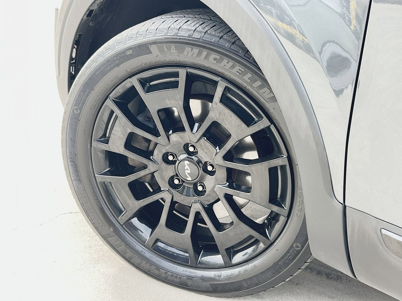 Used 2022 Kia Telluride SX w/ SX Prestige Package image 12