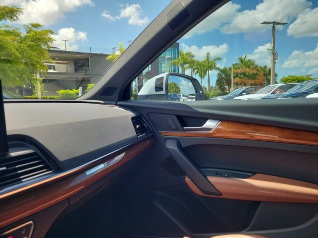 Certified 2023 Audi Q5 2.0T Premium Plus w/ Premium Plus Package image 29