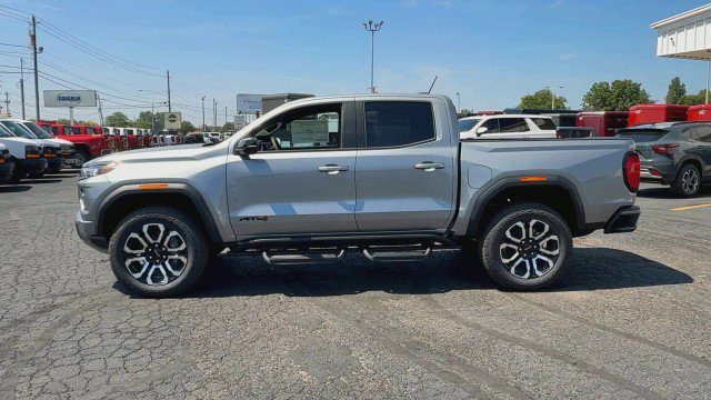 New 2025 GMC Canyon AT4 w/ Nightfall Edition image 5