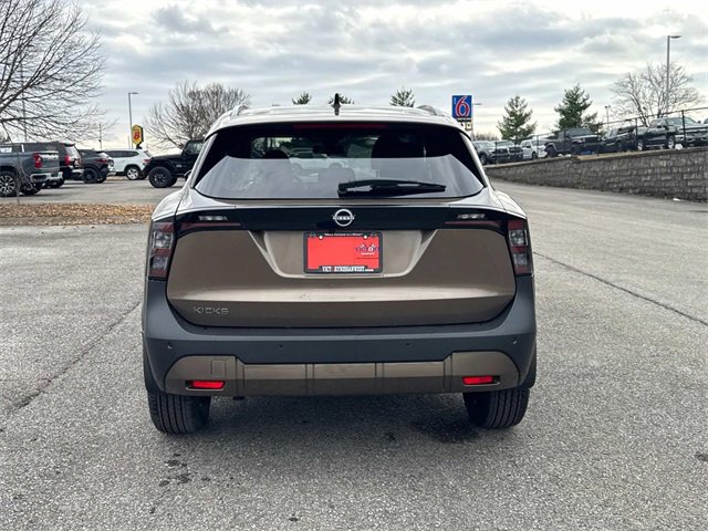New 2026 Nissan Kicks SV w/ SV Premium Package image 5