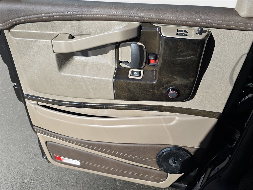 New 2025 GMC Savana 2500 Extended w/ Driver Convenience Package image 25