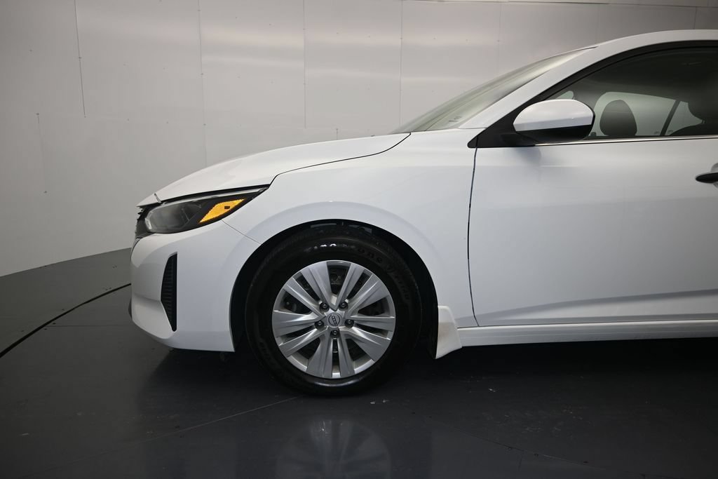 Used 2024 Nissan Sentra S FWD image 9