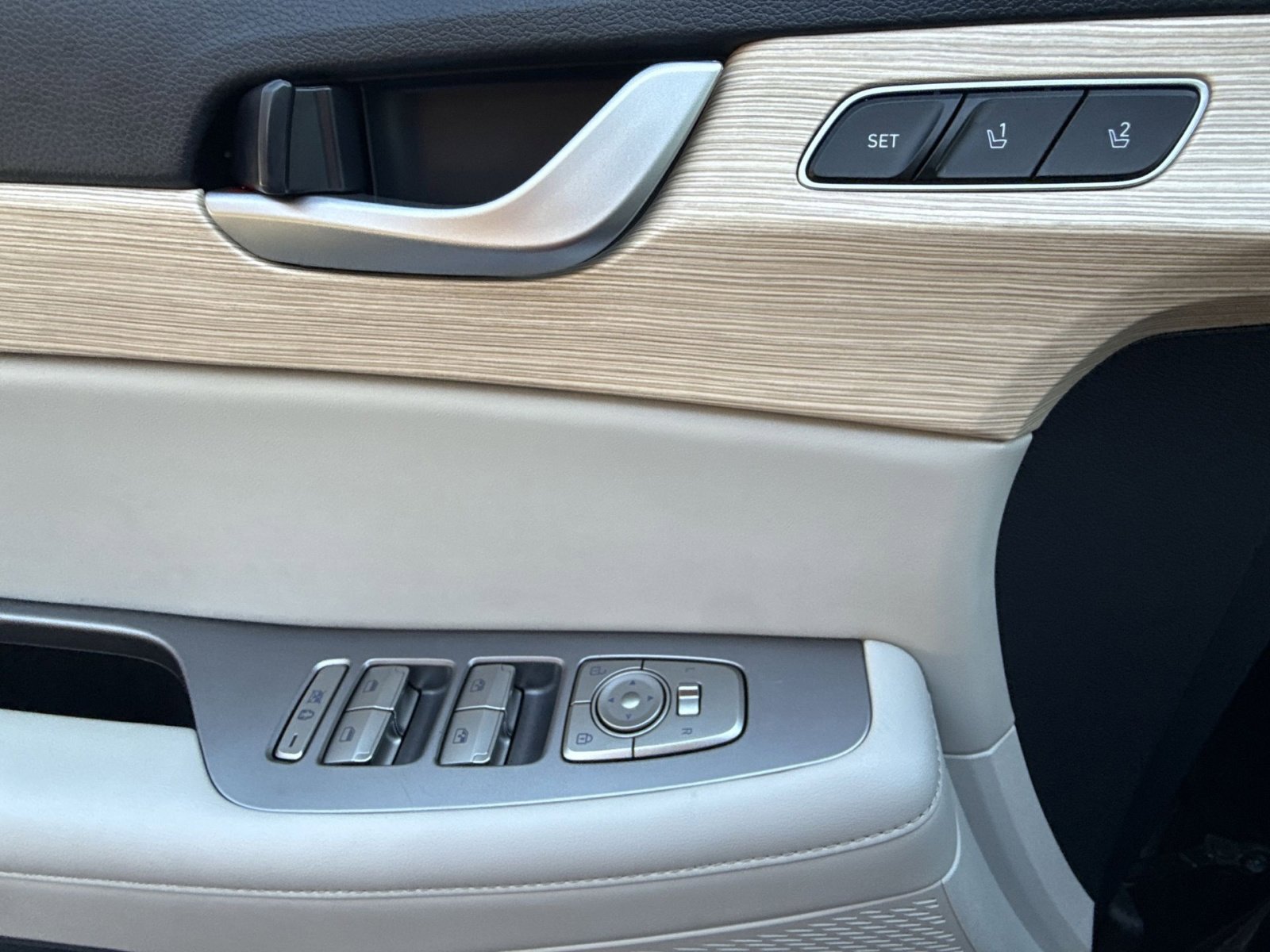 Certified 2024 Hyundai Palisade Limited image 15