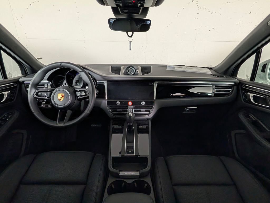 New 2026 Porsche Macan image 20