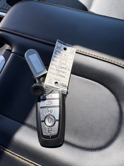 Used 2025 Ford Expedition Tremor AWD/4WD image 6