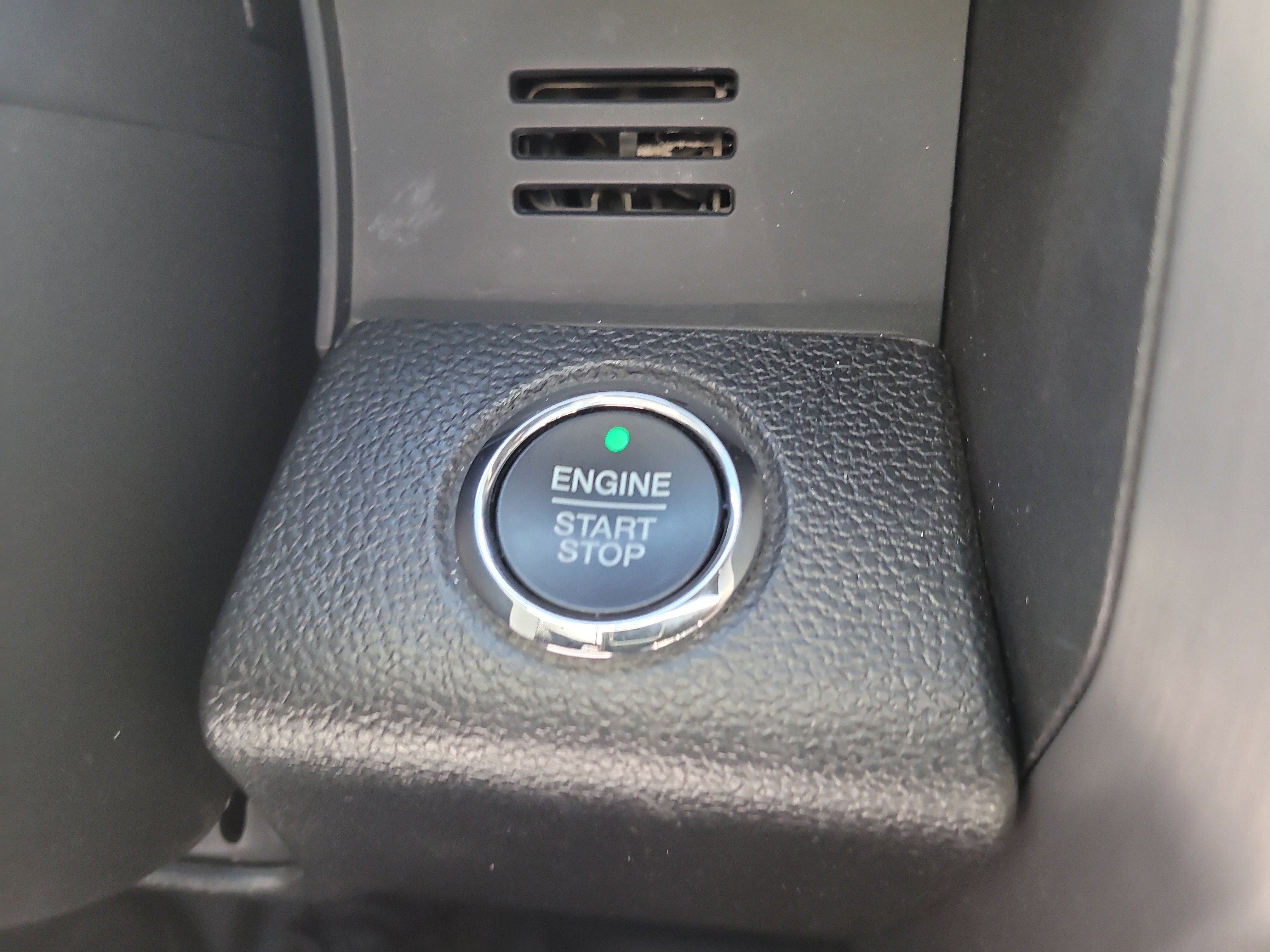 Used 2019 Ford F150 Platinum w/ Equipment Group 701A Luxury image 32