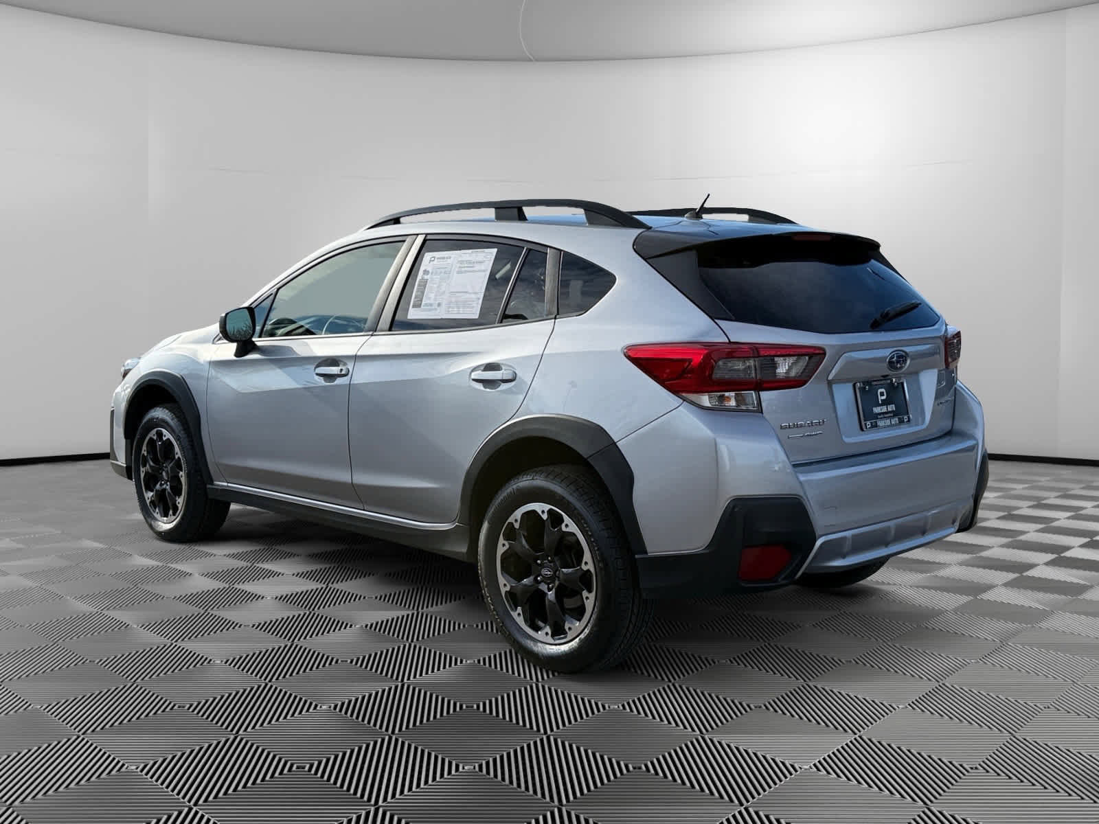 Used 2021 Subaru Crosstrek 2.0i image 3