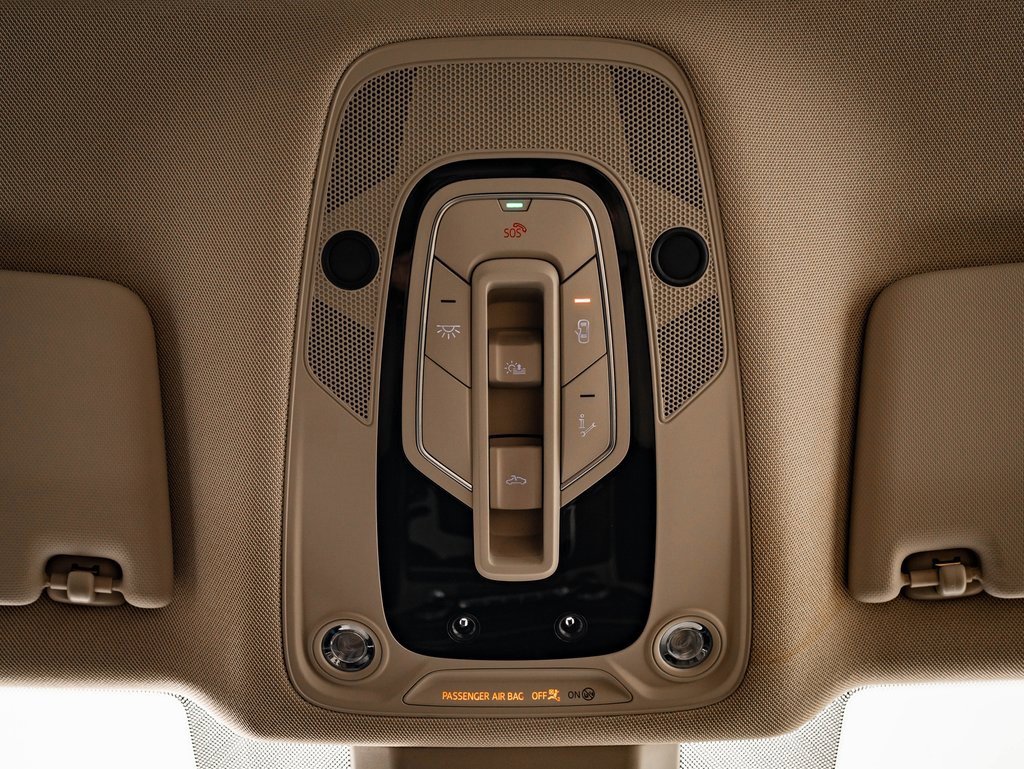 Certified 2025 Audi Q5 2.0T Premium w/ Convenience Plus Package image 39