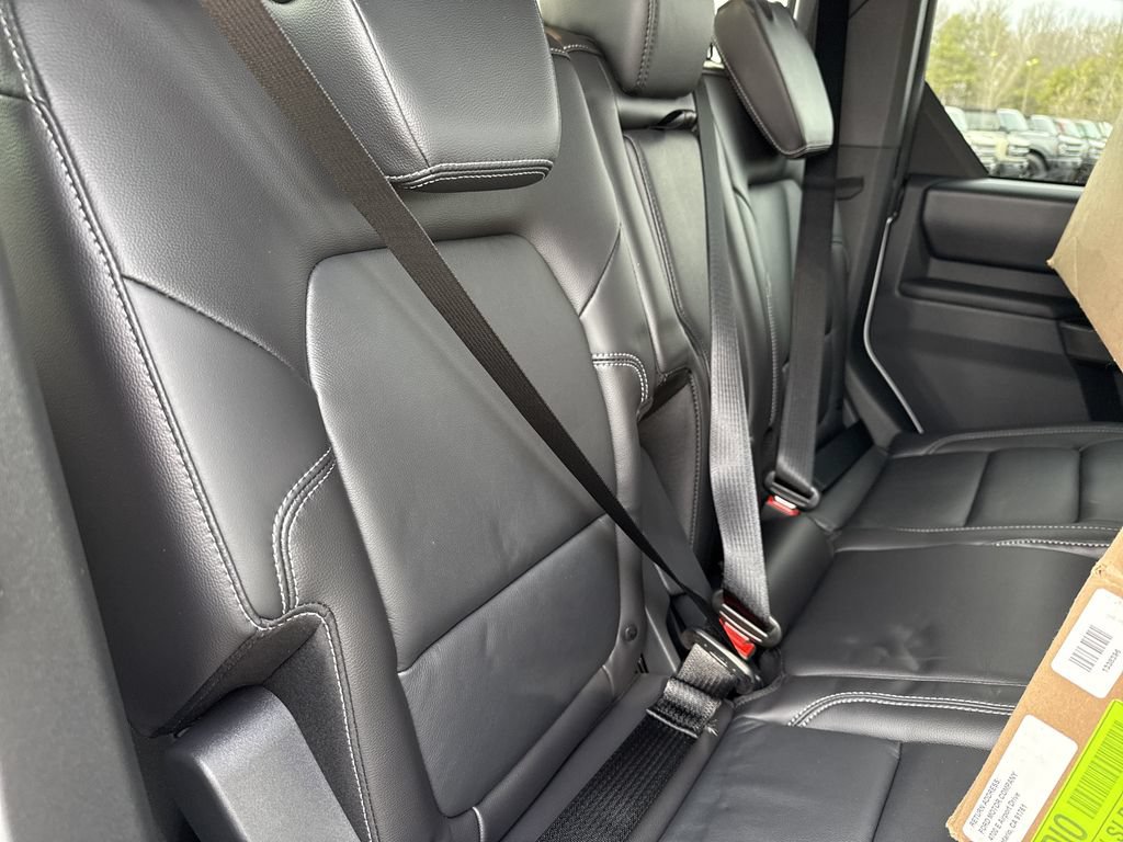 New 2025 Ford Bronco Outer Banks w/ Sasquatch Package AWD/4WD image 16