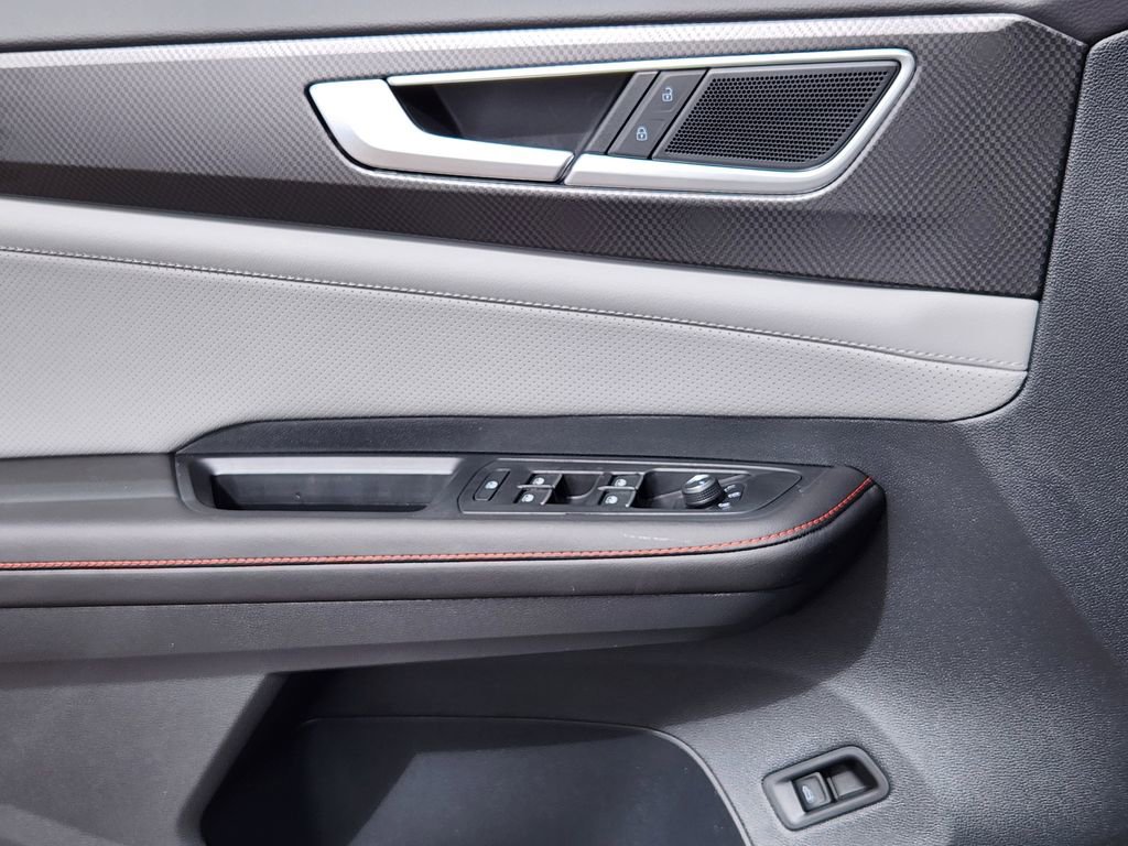 New 2026 Volkswagen Atlas Peak Edition AWD/4WD image 12