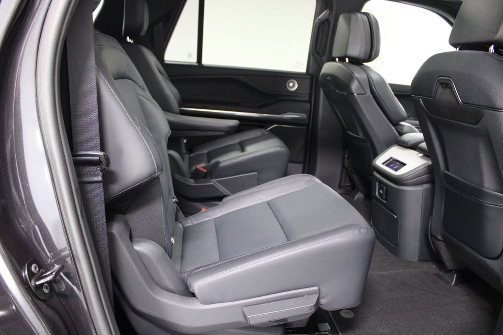 New 2026 Lincoln Navigator L Reserve image 35