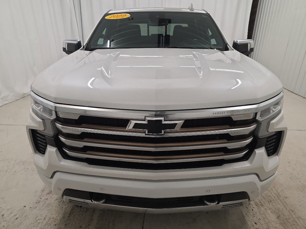 Used 2022 Chevrolet Silverado 1500 High Country w/ Z71 Off-Road Package image 2